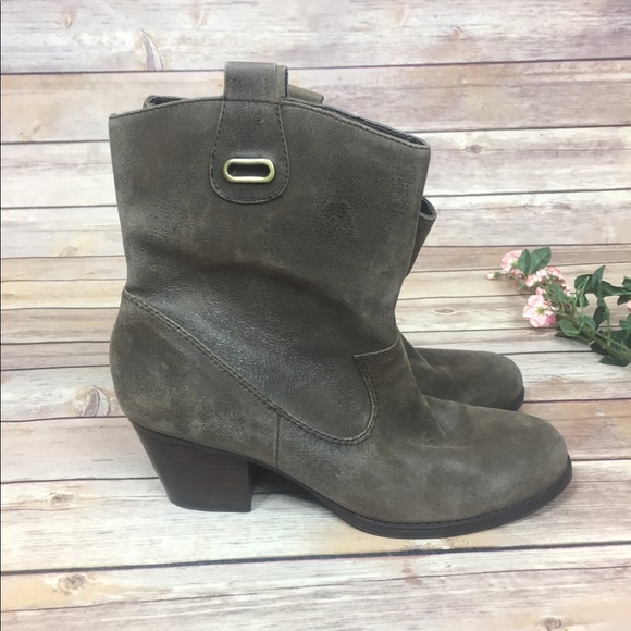 Boots 👢 distressed looking 8.5 - Picture 2 of 8